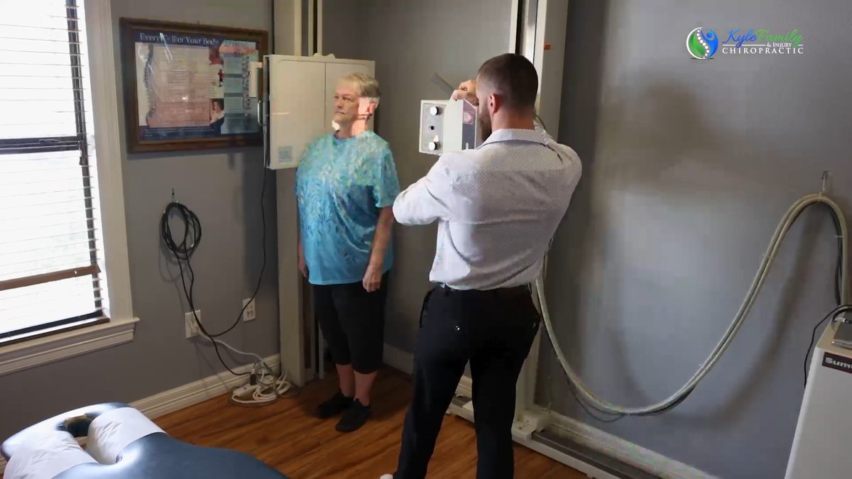 4-view motion study X-ray at Kyle Family Chiropractic
